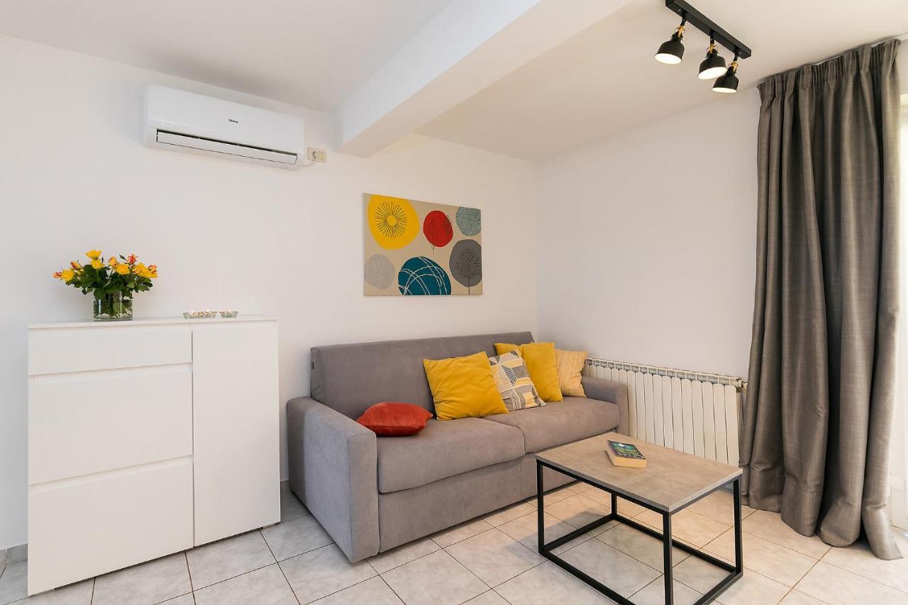 Apartments Dama Porec Luaran gambar